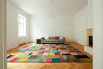 Patchwork w aranżacji wnętrz. Patchworkowe narzuty, nietypowe meble z patchworkiem w roli głównej